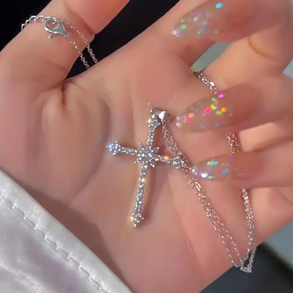 Jewelry - NEW Sparkling Rhinestone Cross Silver Necklace